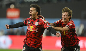 繁贡献亮眼 繁贡献亮眼